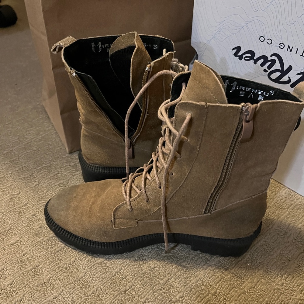 Boots - Picture 2 of 6